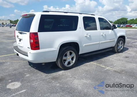 2008 Chevrolet Suburban 1500 Lt z USA, uszkodzony, nr VIN 1GNFC16038R128195
